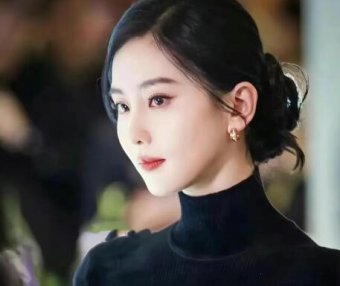 刘诗诗的仪态,绝对是内娱教科书级别的,没有第二个人